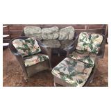 4 PC WICKER FUNITURE W CUSHIONS