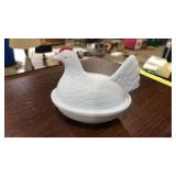 MINIATURE MILK GLASS NESTING HEN