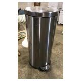 METAL TRASH CAN WITH FOOT PEDAL