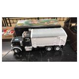 ERTL GRAIN TRUCK