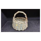 WOVEN HAND CRAFTED BASKET