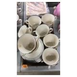 LENOX CHARLESTON TEA CUPS AND SAUCERS