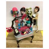 4 Monster High Dolls & Table