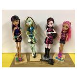 4 Monster High Dolls