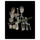 14 pieces of tableware and 10 pieces of cutlery