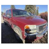 2006 GMC Sierra 4X4 1/2 Ton Crew Cab Pickup