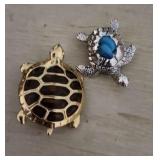 2 turtle pins