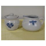 Pfaltzgraff Yorktowne Cream & Sugar set