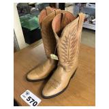 MENS ACME BOOTS. NEW SZ 8D