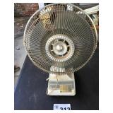 OSSILATING TABLE FAN