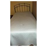 2 TWIN BEDS, METAL,WITH BEDDING