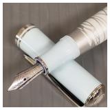 Pelikan Eternal Ice fountain pen: light blue resin