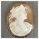 Antique 9k gold carved shell cameo pendant/