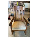 ANTIQUE ROCKING CHAIR