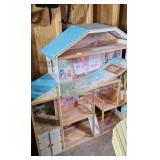 LARGE DOLL HOUSE