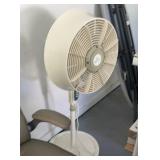 MISTING PEDESTAL FAN