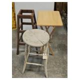 VINTAGE WOOD STOOL & PLANT STAND