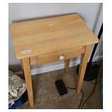 SIDE TABLE W/ DRAWER