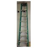 8 FOOT KELLER FIBERGLASS LADDER