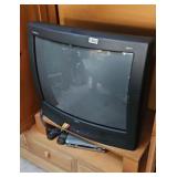 27 INCH RCA VINTAGE GAMING TV