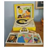 SESAME STREET PLAYTIME RECORD PLAYER