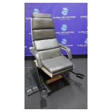 Midmark 413 Procedure Chair(7760524)