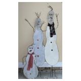 Vintage Metal Winter Snowman Family