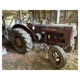 VINTAGE INT HARVESTER I-4 TRACTOR