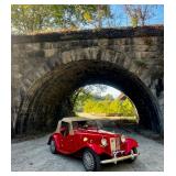 1952 MG Replica Automobile