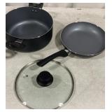 STAINLESS STEEL FRYING PAN AND SAUTï¿½ POT SET