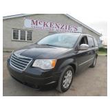 2010 CHRYSLER TOWN & COUNTRY TOURING RT 233382 KMS