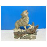 Howling Wolf Figure