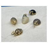 5 Shell Shaped Pendants