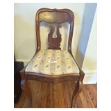 Vintage wood chair (damaged)