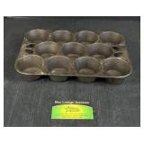 Wagner Cast Iron Muffin Pan