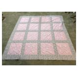 Pink Floral Boarder Quilt with Shell Design