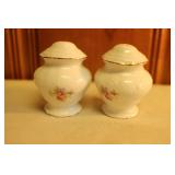 Vtg Poland Favolina Porcelain S&P Shaker w/roses