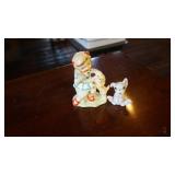 Pair of Japan Figurines