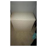 VTG Wicker Hamper Small