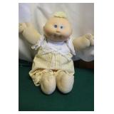 Vtg Cabbage Patch Doll Signed by Xaiver 1985