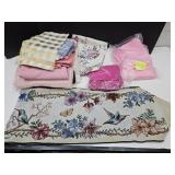 Table Clothes, Runners, 36 Napkins