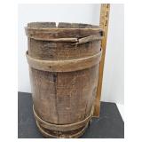 Primitive Keg Barrel 18" H