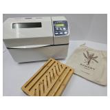 Zojirushi Bread Maker & Bamboo Bread Slicer