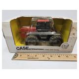 CASE Ertle 1:32  4 Wheel Drive Tractor w Box