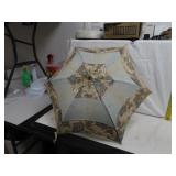 Vintage Umbrella 18"