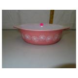 Vintage Pyrex 1&1/2 Quart Casserole (Pink with