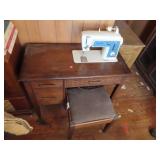 Sewing Machine -Pick Up @2nd Location Read Lot 1e