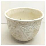 Planter pot white embossed leaves (B)