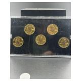 2005 5-Quarter Gold Set