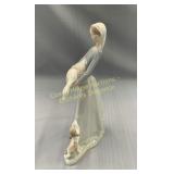 Lladro porcelain figurine en porcelaine, 10.5" H